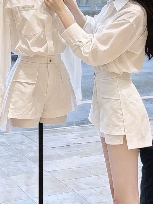 طقم قميص بولو أبيض أنيق وتنورة - مراجعة Vintage Fashion Pieces وسعره