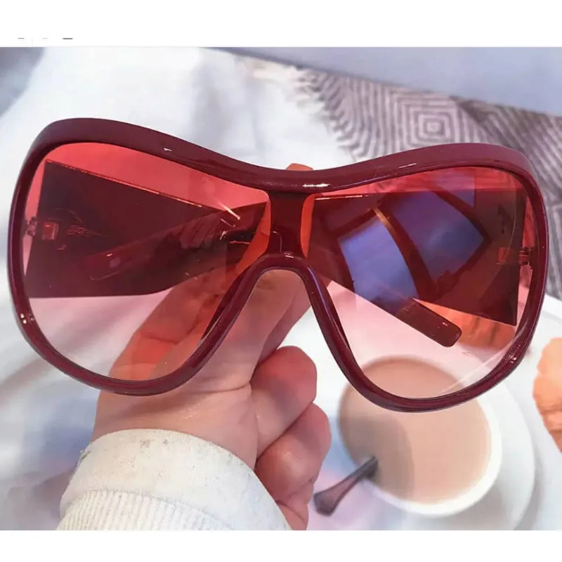نظارات شمسية كبيرة الحجم من ون - مراجعة Vintage Fashion Pieces وسعره