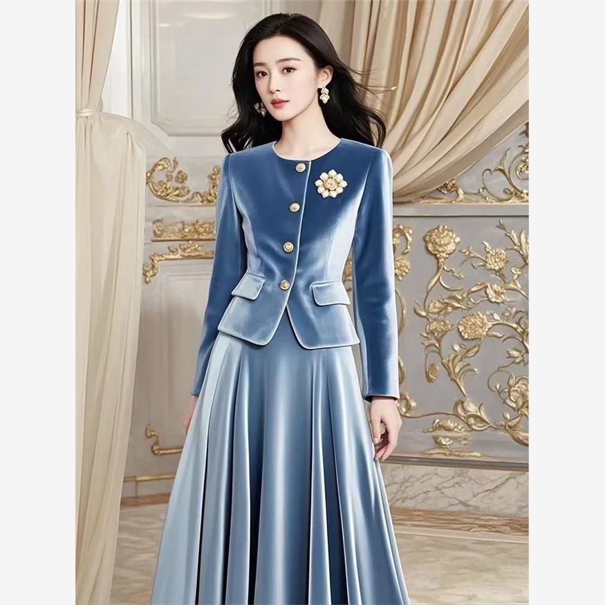 طقم مكون من قطعتين معطف فرنسي  - مراجعة French Vintage Fashion وسعره
